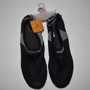 NWT Water Shoes Champion Men Size 11-12 Large